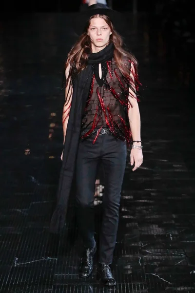 Look 36